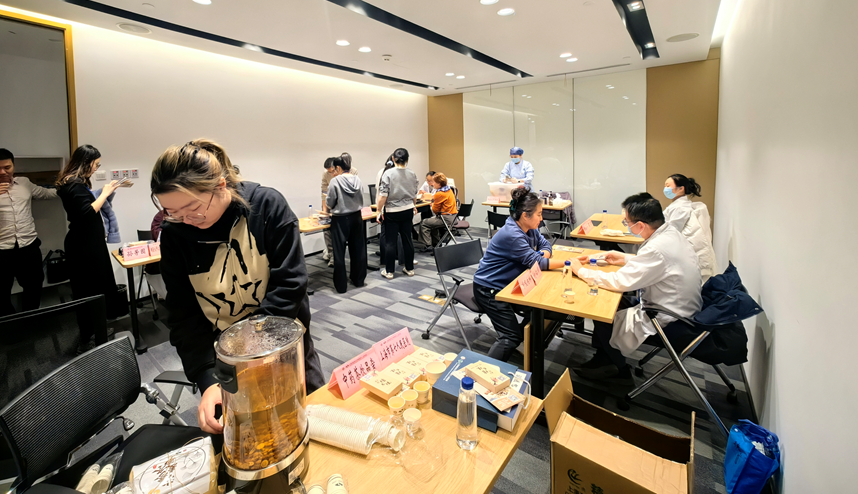 中远海运财务公司工会开展“健康服务进企业”中医义诊活动